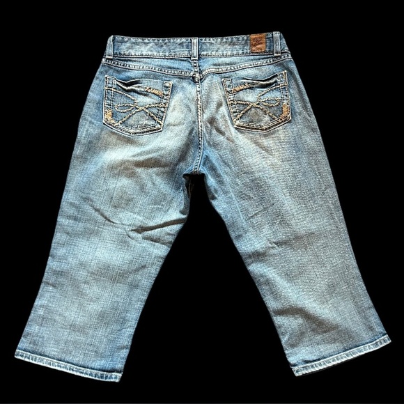 BUCKLE BRAND OUTFIT CAPRIS AND TOP - Picture 5 of 5